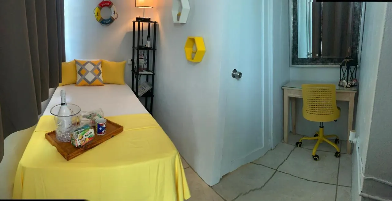 Toa Baja Levittown Studio 아파트