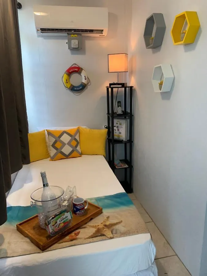 Toa Baja Levittown Studio 아파트